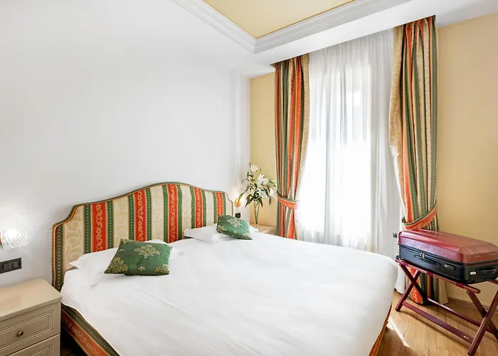 Residence St. Andrew'S Palace Varsovia